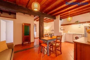 Beach Lake Apartment - Image 1