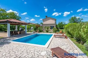 Villa Ana, a tranquil pool villa close to the beach - Image 1