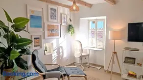 Village Hideaway with Lake views - Image 4