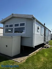 MOONSTONE Lymington - Image 3