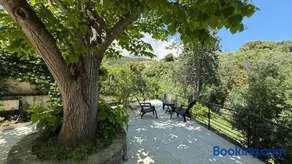 A CASA CORBAIA Appartement 40 m2, jardin privé, parking, proche centre ville et mer Apartment 40 m2, private garden parking near town center and sea port and airport - Image 3