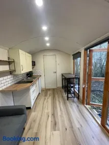 Rectory Hideaway - Image 2