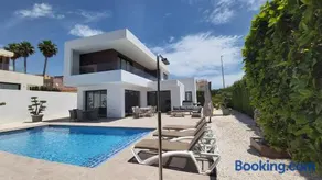 Villa La Marina - Image 1