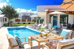 Eliomar Beachside Villa - Image 3