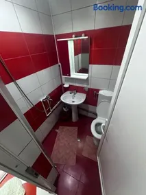 Ina Apartment - Image 3