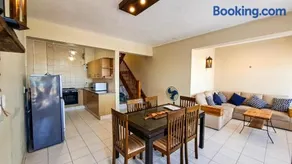 Claridge Heights 103 - Image 3