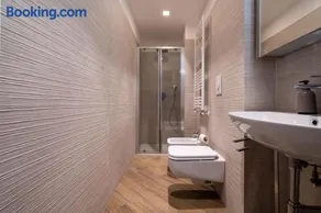 AureaLiving - Trastevere Suite with Rooftop & Gym, Your place in Rome - Image 3