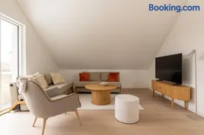 Sunlit Loft Apartment in Valby with Parking for 8 - Image 4