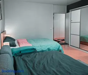 Spacious and Comfy Apartment, 15 Mins from Airport, 17 Minutes to City Center - Image 5