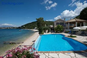 Imerolia Beach Villa Kassiopi Corfu - Image 4