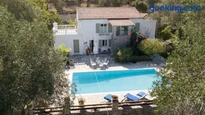 Villa Maritsa, Magazia - Image 4