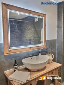 Charming Country Retreat -Lake View Cottage with Hot tub - Image 3