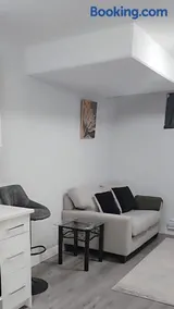 Omos Home - Image 4