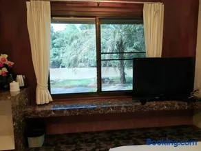 Pechpailin Resort - Image 2