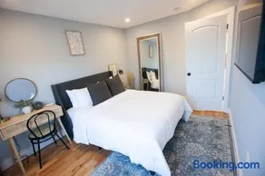 Alafia- Cozy JFK Area Home - This property is a hosted property meaning the host live on site - Image 1