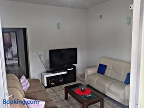 Casa Grande, garagem para até 6 carros - Image 1