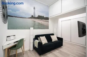 Moncloa Apartment - Image 1