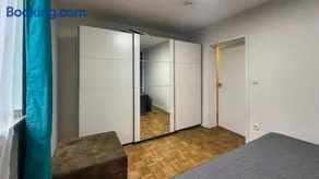 Spacious 3-room apartment with balcony - Image 3