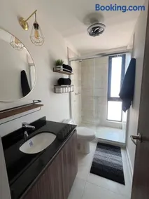 Modern and equipped apartment - Image 5