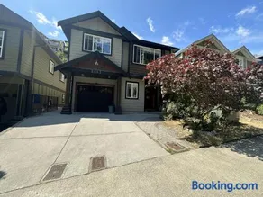 Separate entry sweet home - Image 3