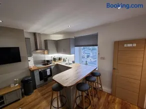 Crystal Cottage - 5 min walk from Holmfirth Town Centre - Image 4