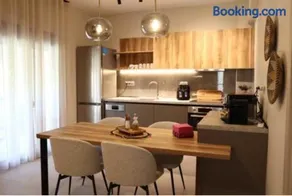 FILIRA Luxurious Apartment by Ploumis - Image 2