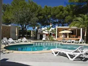 Apartamentos Playa Calan Blanes - Image 2
