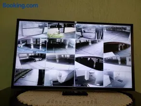 Apto Cabo Frio RJ Mobiliado há 170 metros da Praia do Forte com Wi-Fi e Garagem coberta - Image 3