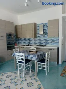 MARGIE'S HOUSE - Image 1