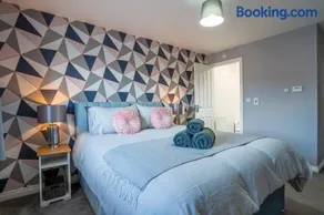 Butterfly Gardens 2 bed apartment sleep upto 4 - Image 4