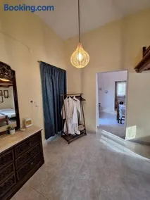 Zoes House - Image 3