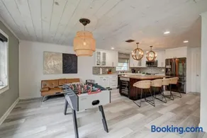 Boynton 3 2 Pool House - Image 3