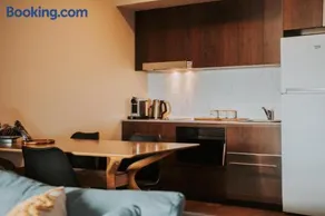Luxury Hinterland Retreat - Family Suite with Hinterland and Ocean Views - Image 3