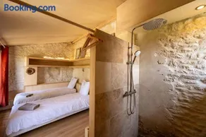 La Ferme du golf, gîte atypique et artistique - Image 2