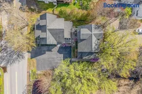 Private Coastal First Floor Residence located in Ocean Park Maine with Nearby Beach Access - Image 4