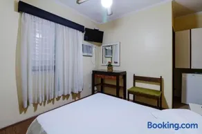 Hotel Acacia - Image 1