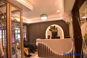 Radiant Inn - Image 4