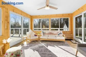 Sea Salt Escape | Modern 3-Bedroom St George Rent - Image 1