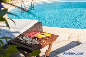 Mounty Island Villas Avra-Calma - Image 1