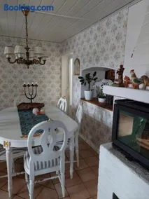 Cozy Spacious House Near Uppsala City Centre - Image 4