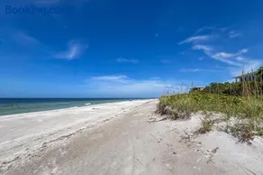 High Tides Low Rates Open Sun - Wed! - Image 2