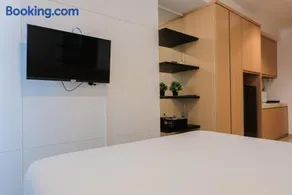 Cozy Studio Apartment at Tree Park City Cikokol By Travelio - Image 1