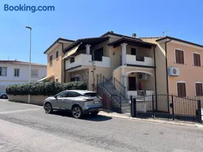Lovely Apartment with terrace and Air Conditioning - Image 1