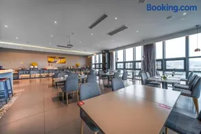 开蔓国际酒店-贵阳龙洞堡机场中兴路地铁站店 - Image 4