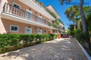 Achillion Apartments & Studios - Image 2