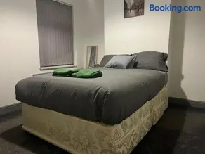 Shelton Guest House - Image 4