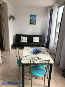 Appartement T 2 meublé sur canal - Image 5