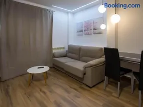 Apartamentos El Pilar - Image 1