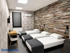 Zen Rooms - Image 2