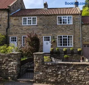 Jasmine Cottage Lastingham North Yorkshire - Image 1